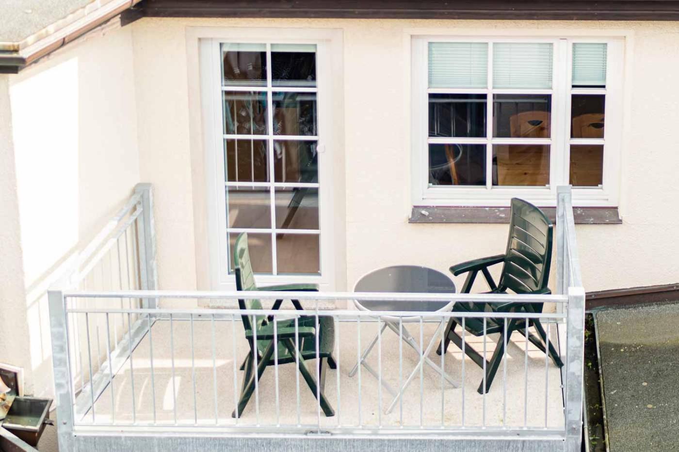 Apartmenthaus Chrischanshof รอสต็อค ภายนอก รูปภาพ